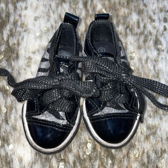 5 for $25🔥Koala Kids Silver Zebra Striped Sneakers Girls Size 3 - Picture 4 of 7
